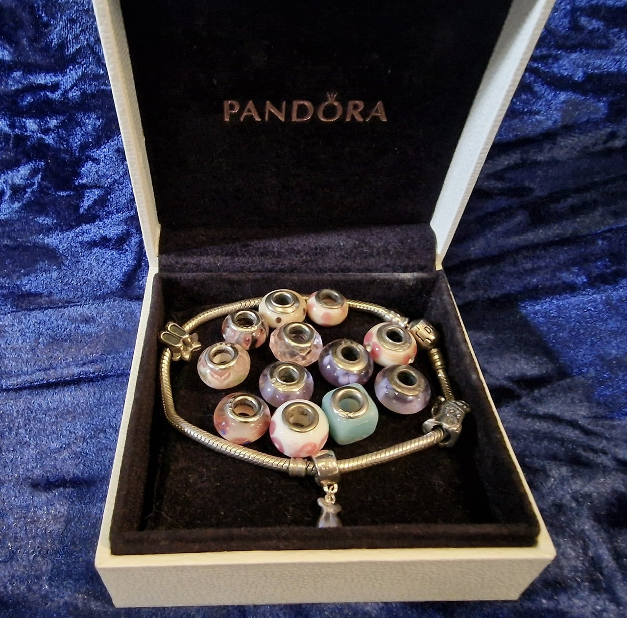 Pandora Bracelet With Charmp – Bagham Barn Antiques