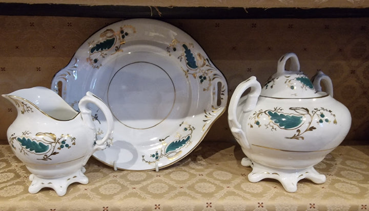 Elegant Victorian Porcelain Green/White & Gilt