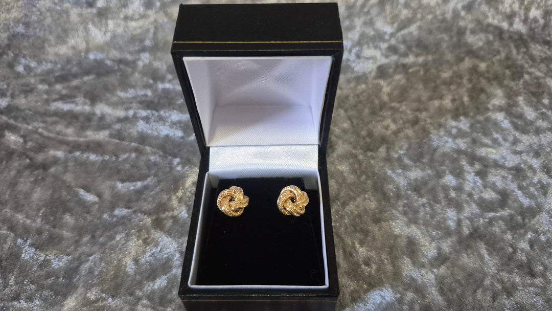 9crt Gold Knot Studs