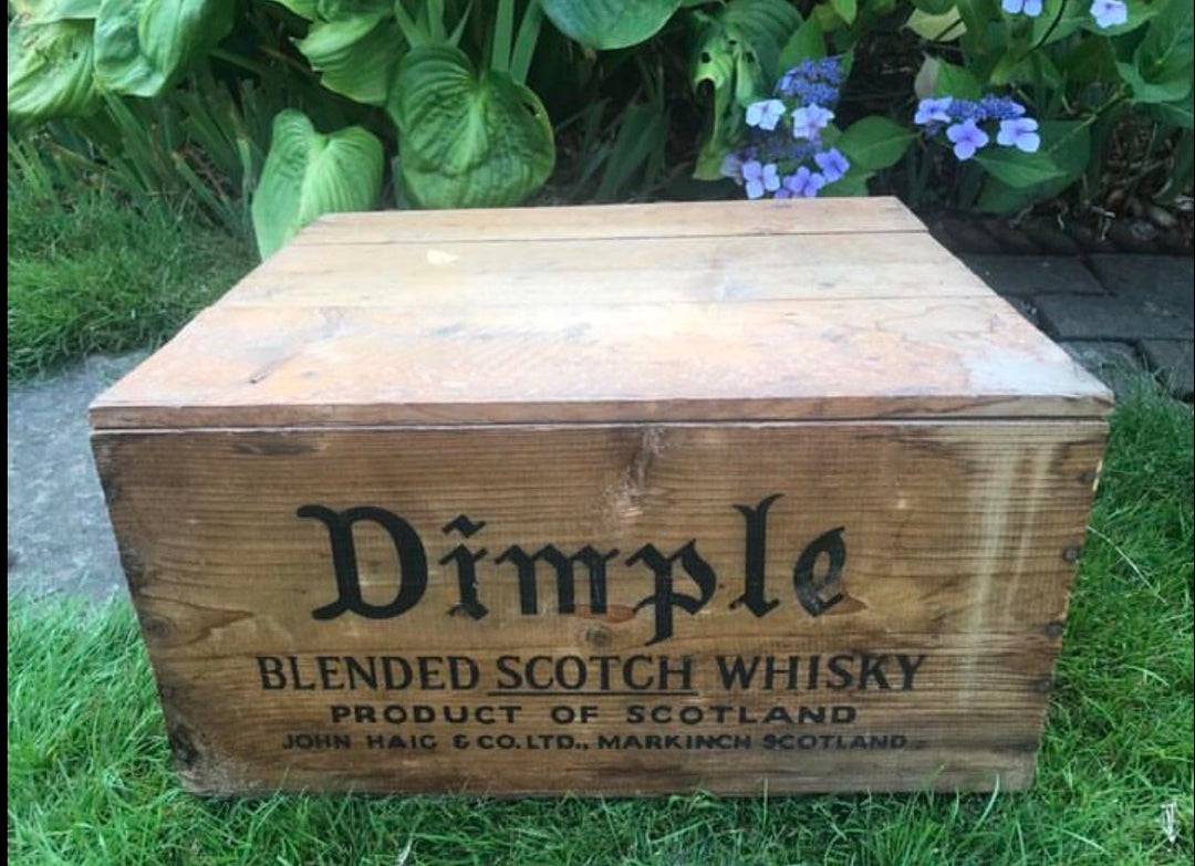 Dimple whisky Wooden Box. n102