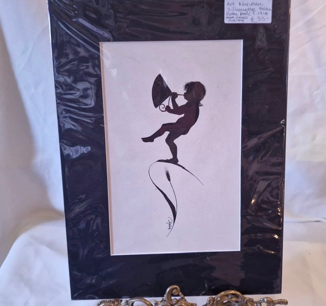 Silhouette Art Nouveau