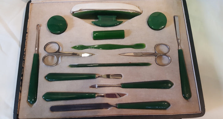 Bakelite Manicure Set