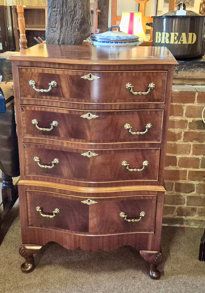 Early 20th Century Serpentine Chest Of Drawers