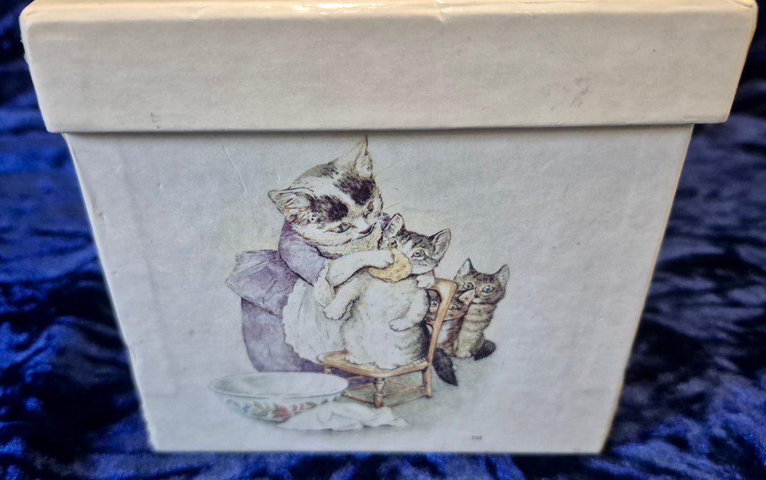 Beatrix Potter Case + 12 Books