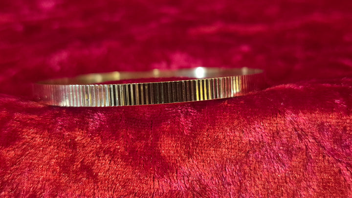 Vintage 1970s 9ct Gold Slave Bangle
