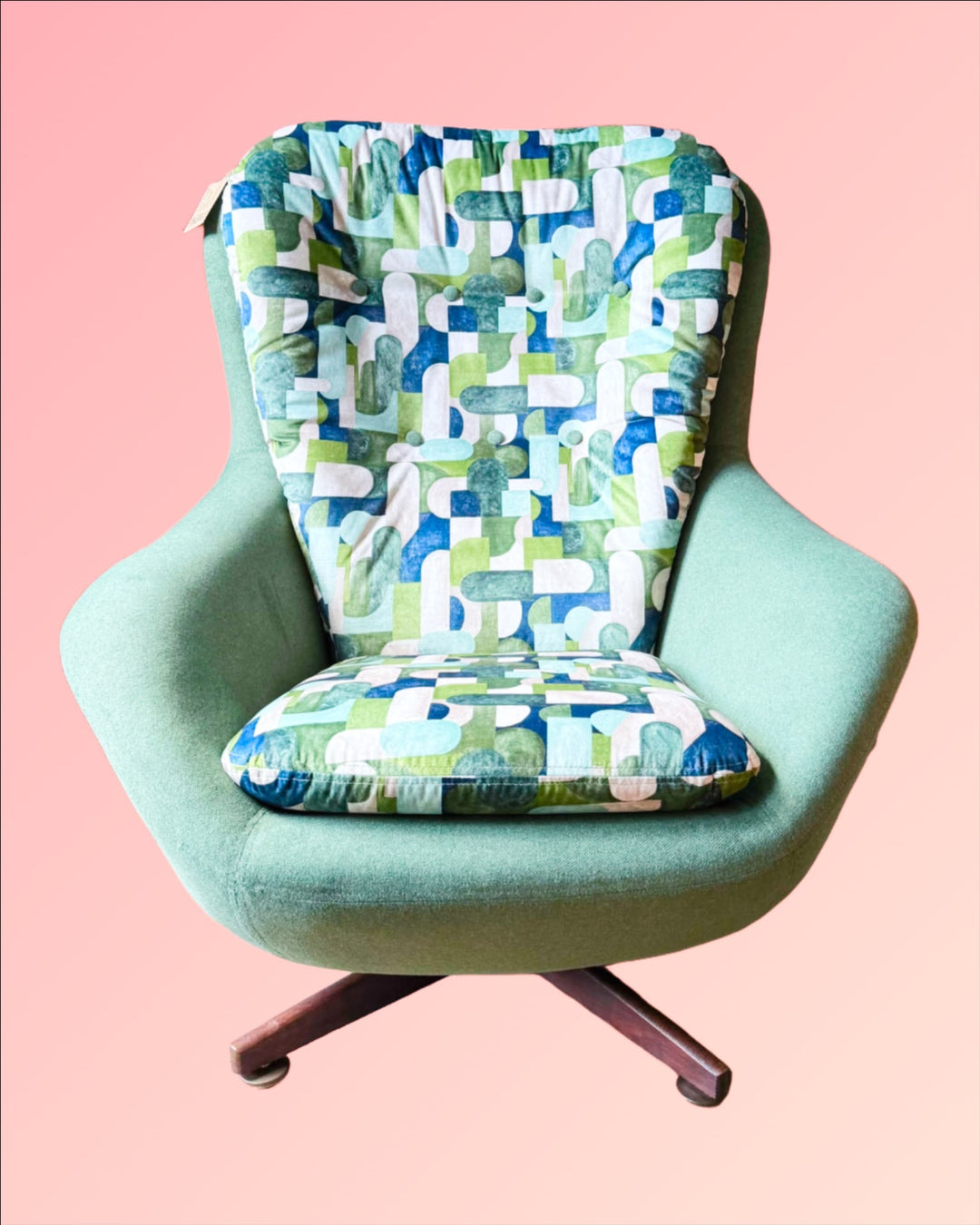 Original MCM ‘egg chair