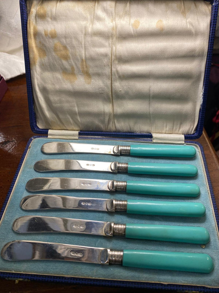 Tea Knives in original box with Silver bands