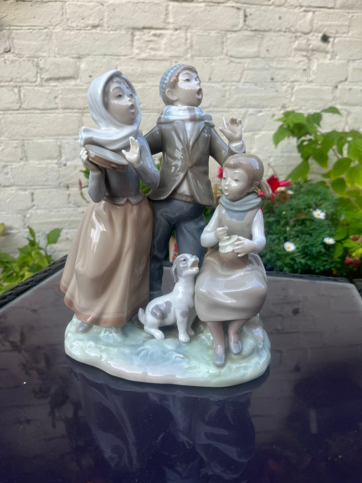 Lladro "Christmas Carols"
