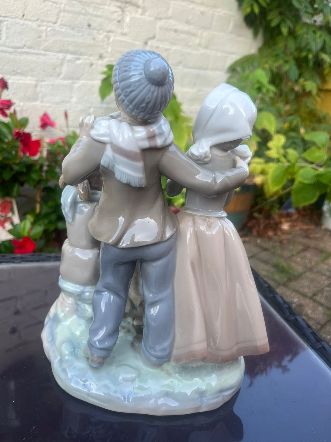 Lladro "Christmas Carols"
