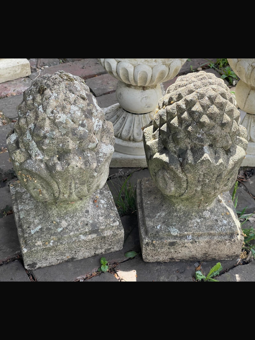 Pineapple Stone Finials