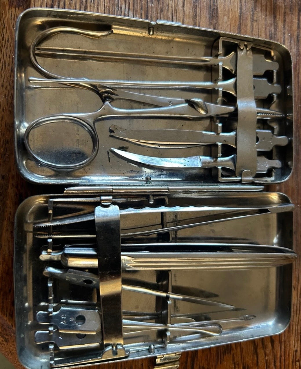 Military Field Surgical Instruments Set