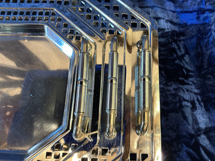 Set Of 3 Graduated Vintage Trays