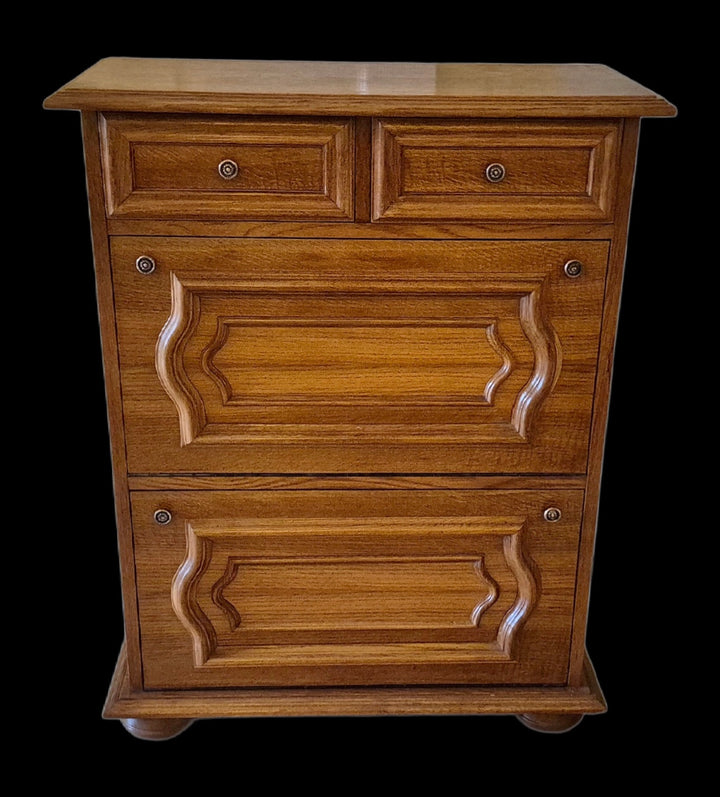Oak Hallway Shoe Cupboard