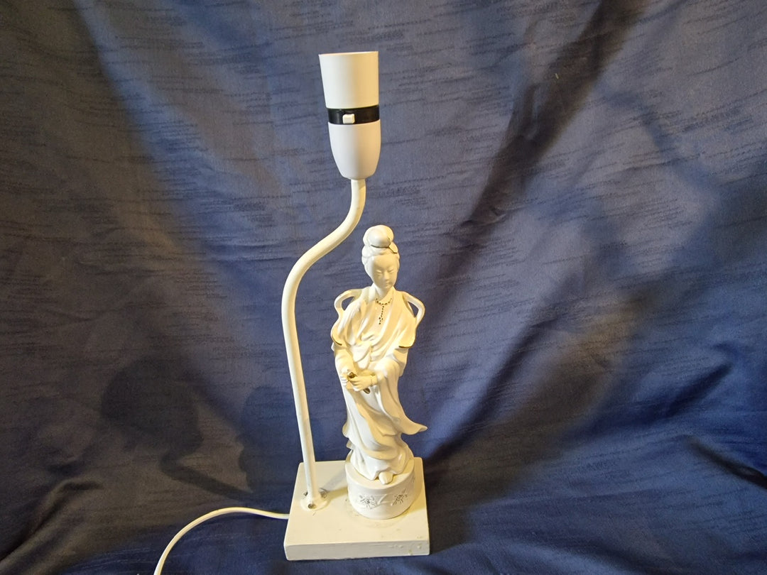 Oriental Figurine Lamp