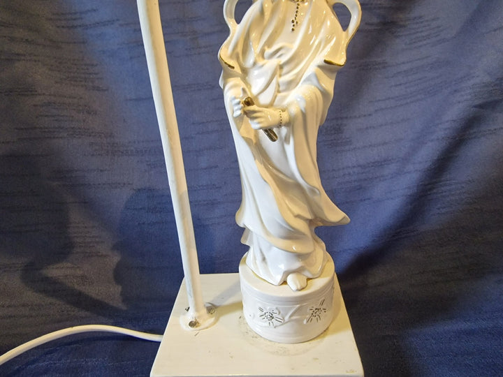 Oriental Figurine Lamp