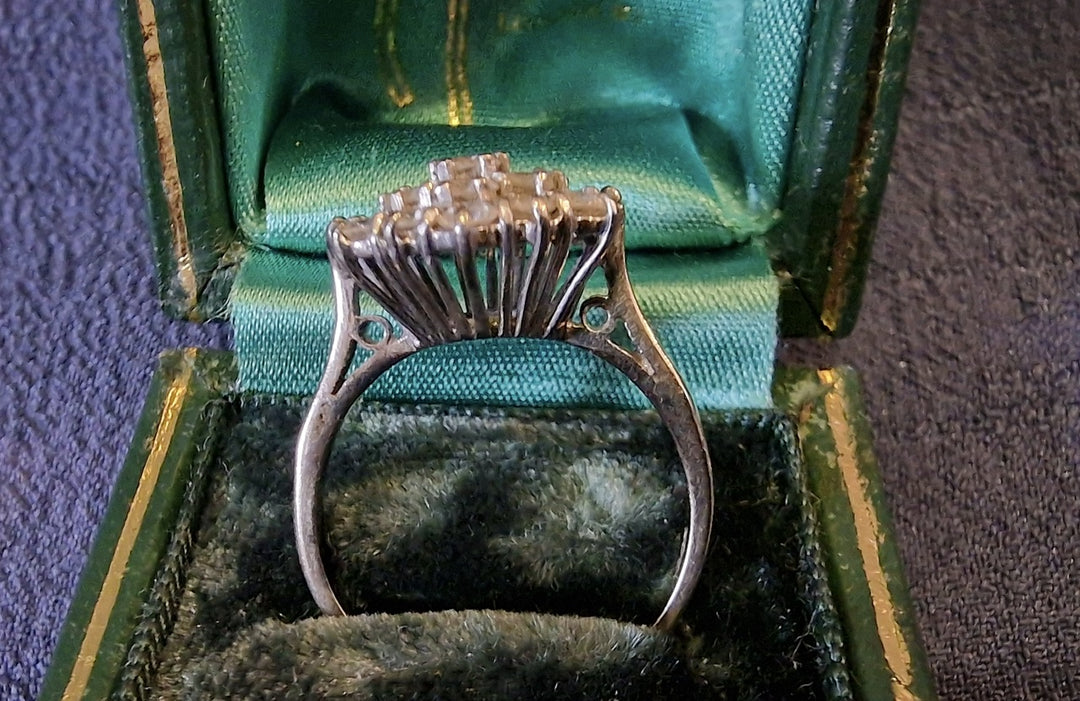 9ct Diamond Ring