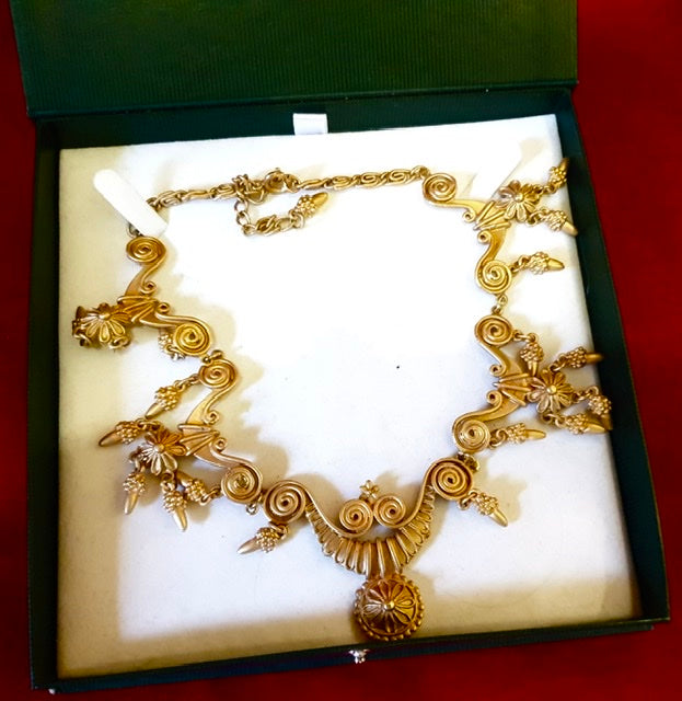Deco Necklace