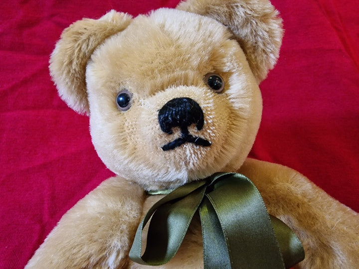Vintage Harrods Merrythought Bear
