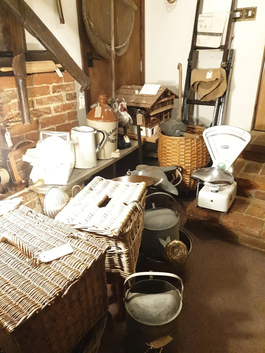 Selection Of Kitchenalia.