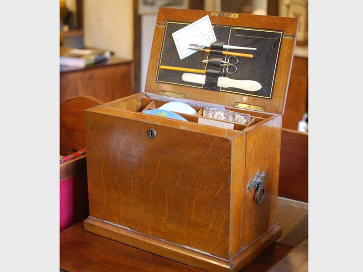 Oak Stationary Box & Writing Slope